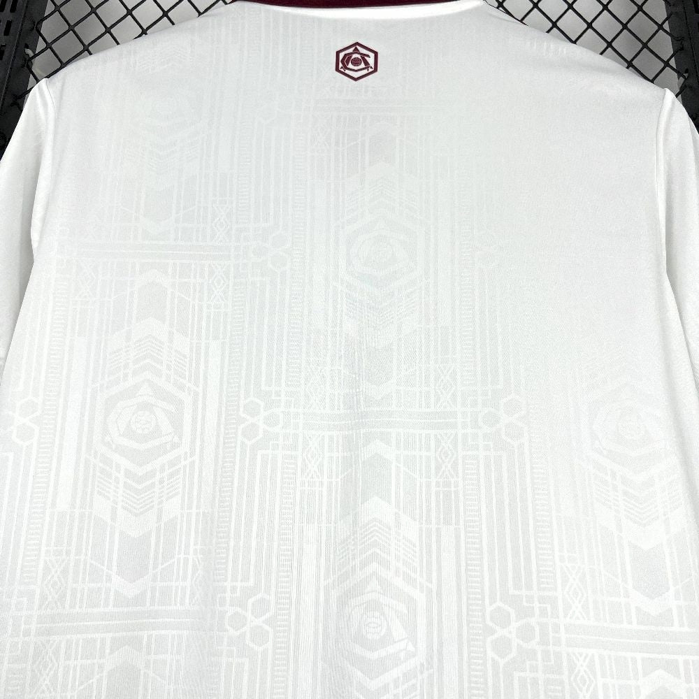 2025/2026 Arsenal Third Football Shirt image 4