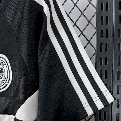 1988/1990 Germany Away Retro Football Shirt image 5
