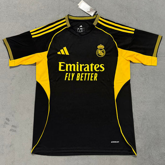 2025/2026 Real Madrid Black Special Edition Training Football Shirt image 1