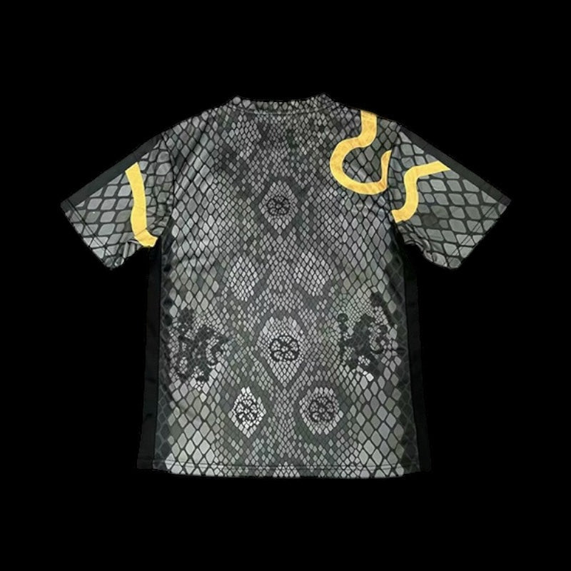 Chelsea Gold Dragon Special Edition Football Shirt image 5