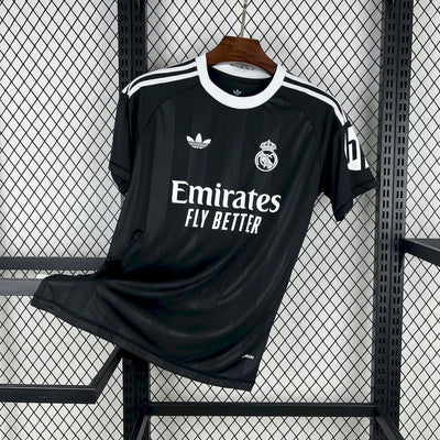 Real Madrid Black Special Edition Football Shirt image 1