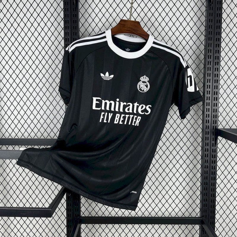 Real Madrid Black Special Edition Football Shirt image 1
