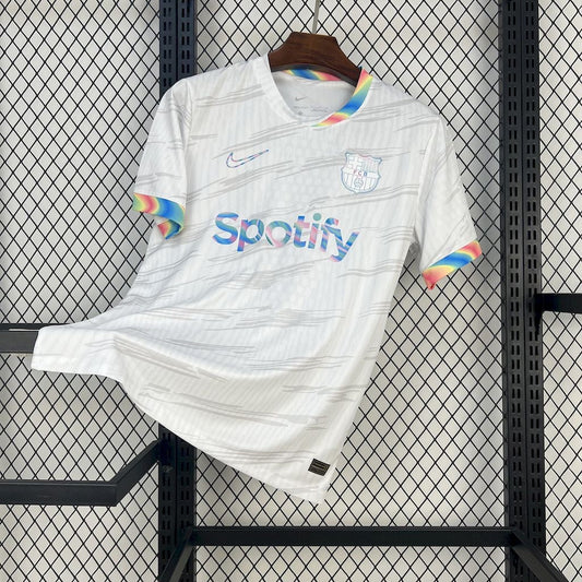 Barcelona White Chrome Kit