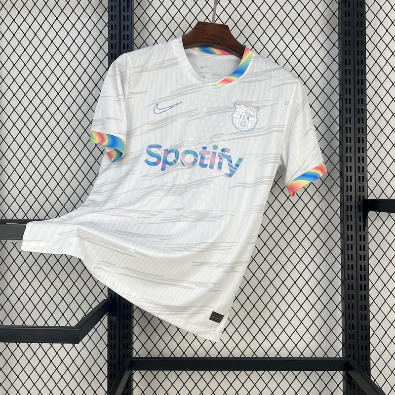 Barcelona White Chrome Kit