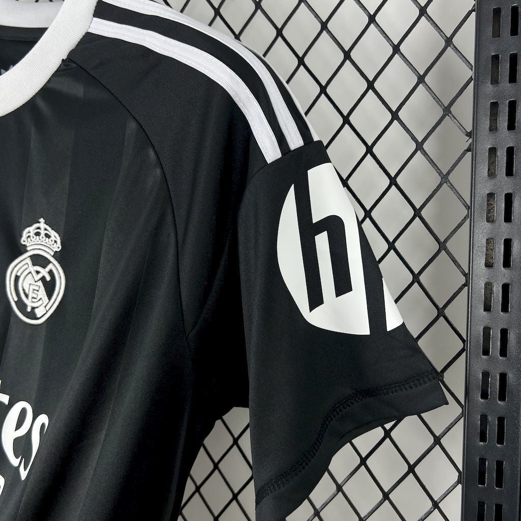 Real Madrid Black Special Edition Football Shirt image 4