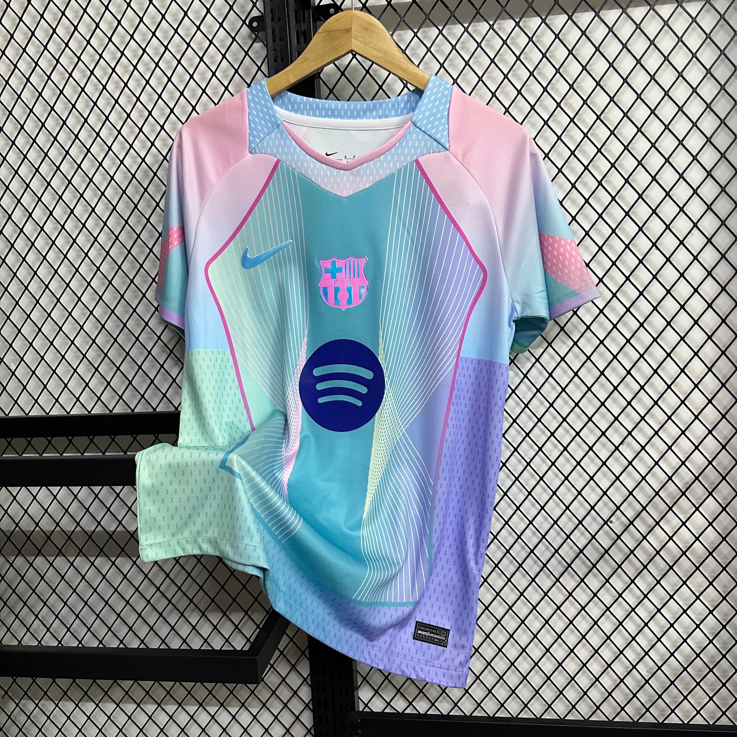 2025/2026 Barcelona Dream Wave Pink Special Edition Football Shirt image 3