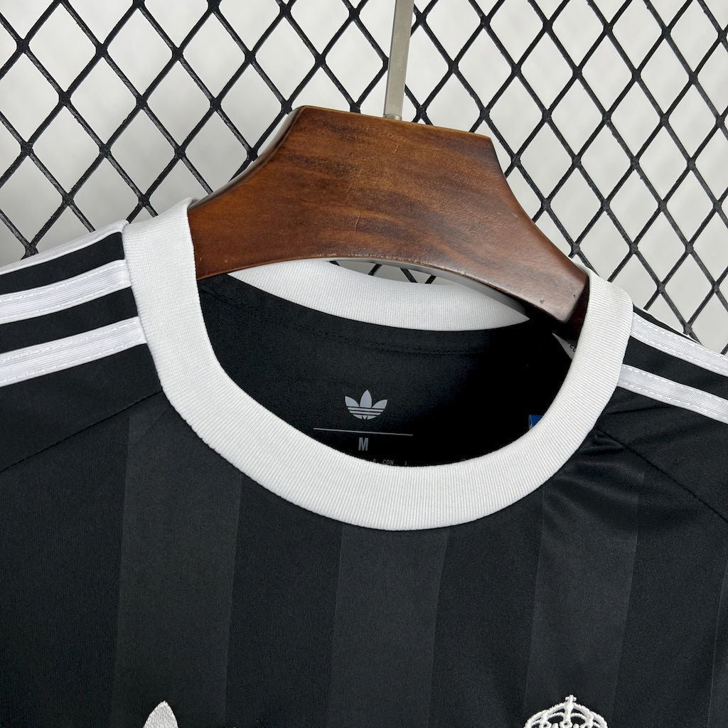 Real Madrid Black Special Edition Football Shirt image 7