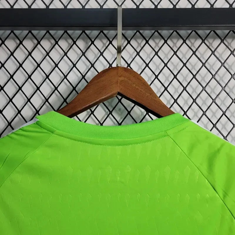 2023/2024 Manchester United Goalkeeper Football Shirt