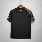 2021/2022 Retro Liverpool Black Goalkeeper Football Shirt image 2